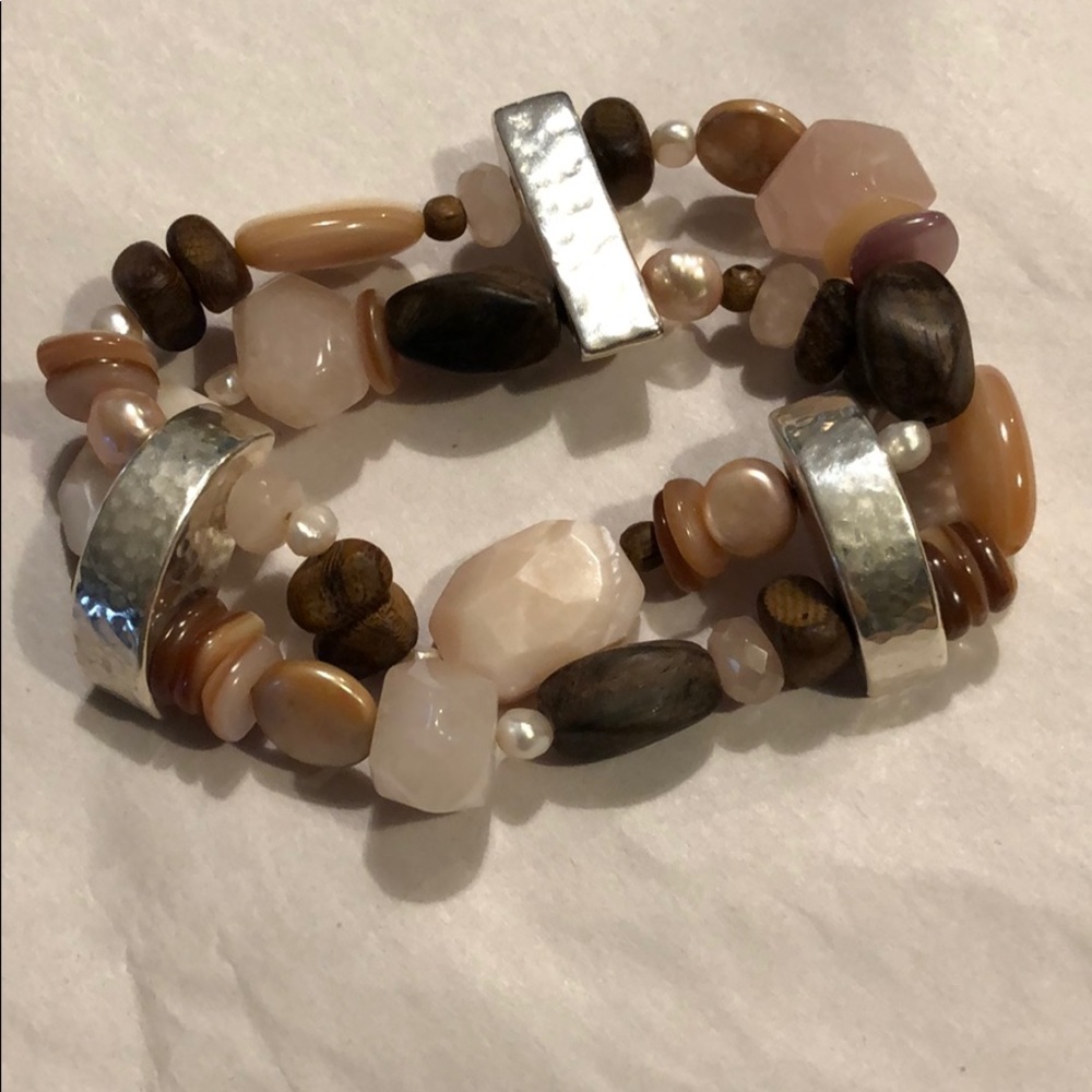 Silpada stretch bracelet, fits wrist up to 7 1/2”